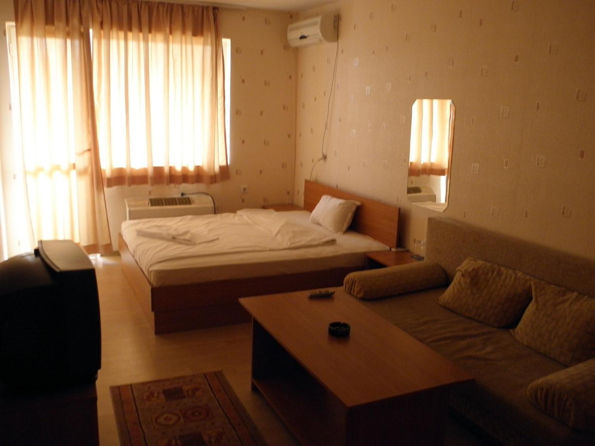 Hotel Pilevski Blagoevgrad Exteriör bild