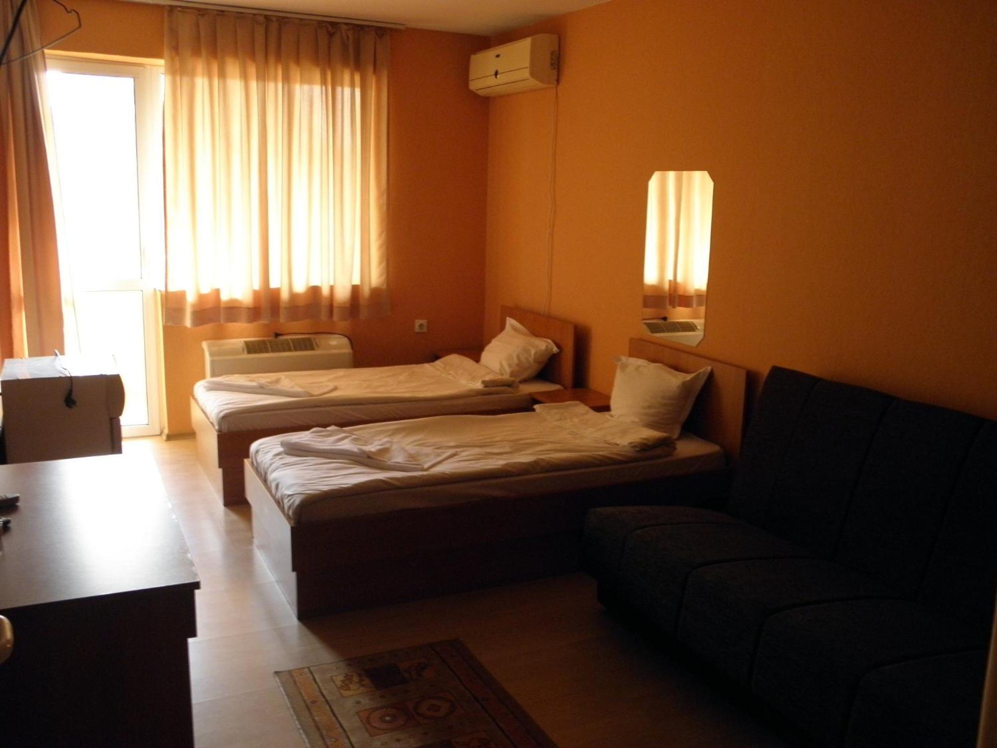 Hotel Pilevski Blagoevgrad Exteriör bild