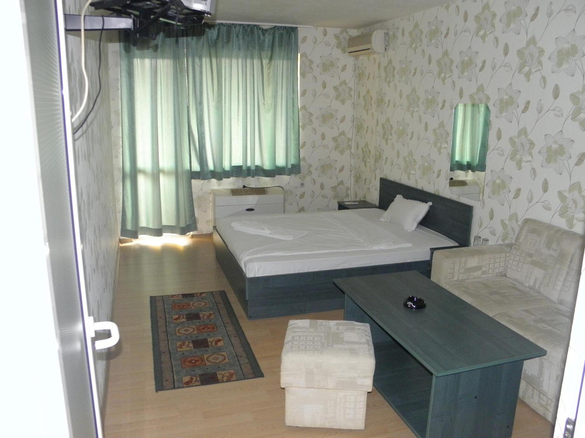 Hotel Pilevski Blagoevgrad Exteriör bild